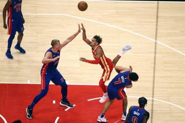 世界杯比赛在线观看地址-NBA四大新规开始执行 跳水勾手臂急刹车都是犯规！